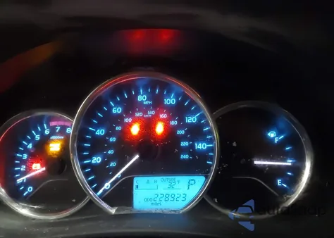 2016 Toyota Corolla Le z USA, uszkodzony, nr VIN 5YFBURHE2GP506589